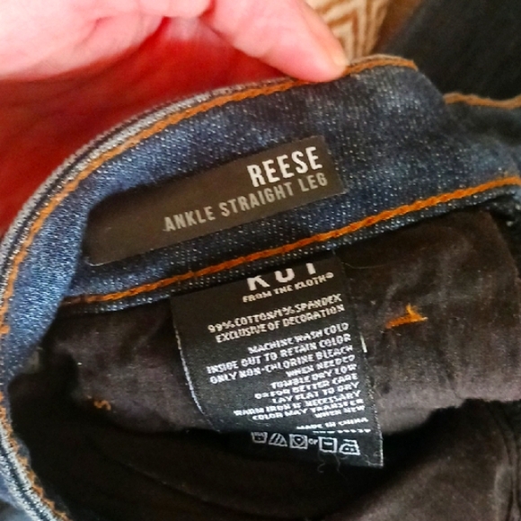 Kut from the Kloth Women's Blue Floral Embroidered Jeans Size 4. Beautiful. - Picture 7 of 10